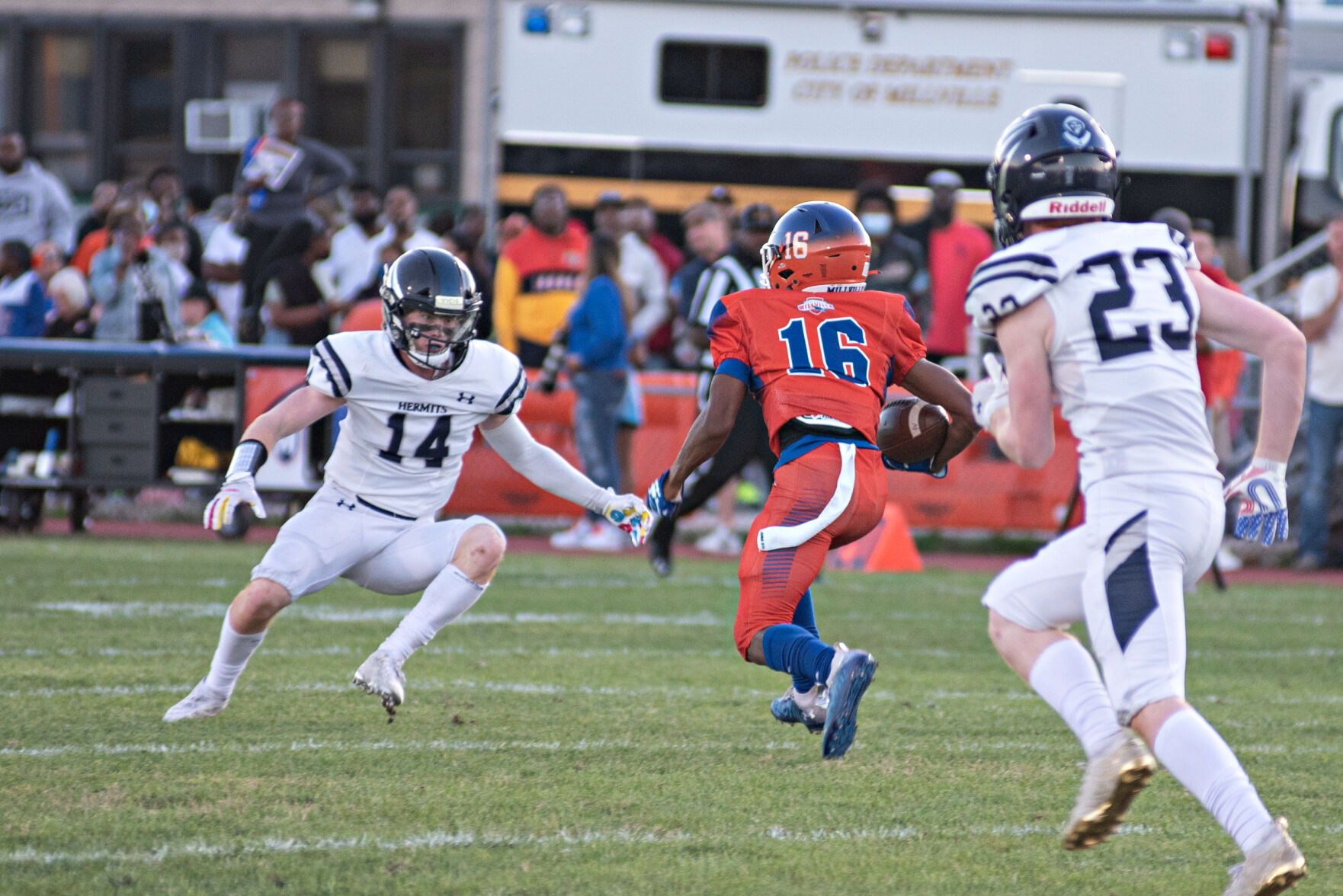 Secondary football photo for B1 centerpiece for Saturday, Sept. 25